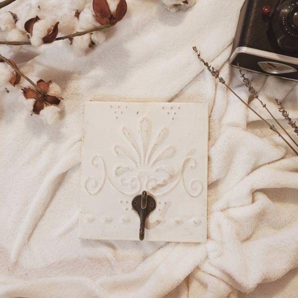 Engraved Metal Detailed Wall Decor Art with Hook